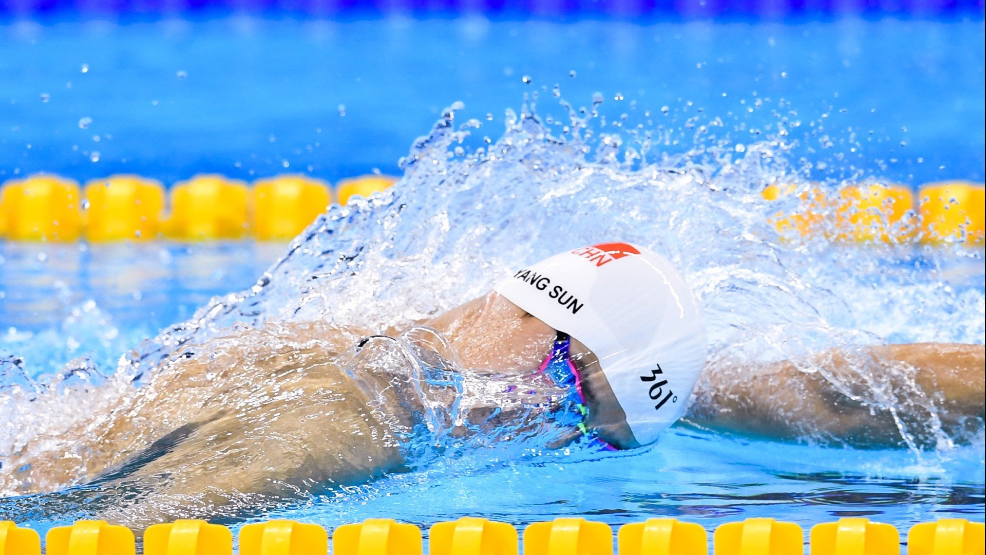 新王加冕！恩比德末节统治攻防，76人巅峰之战碾碎太阳登顶