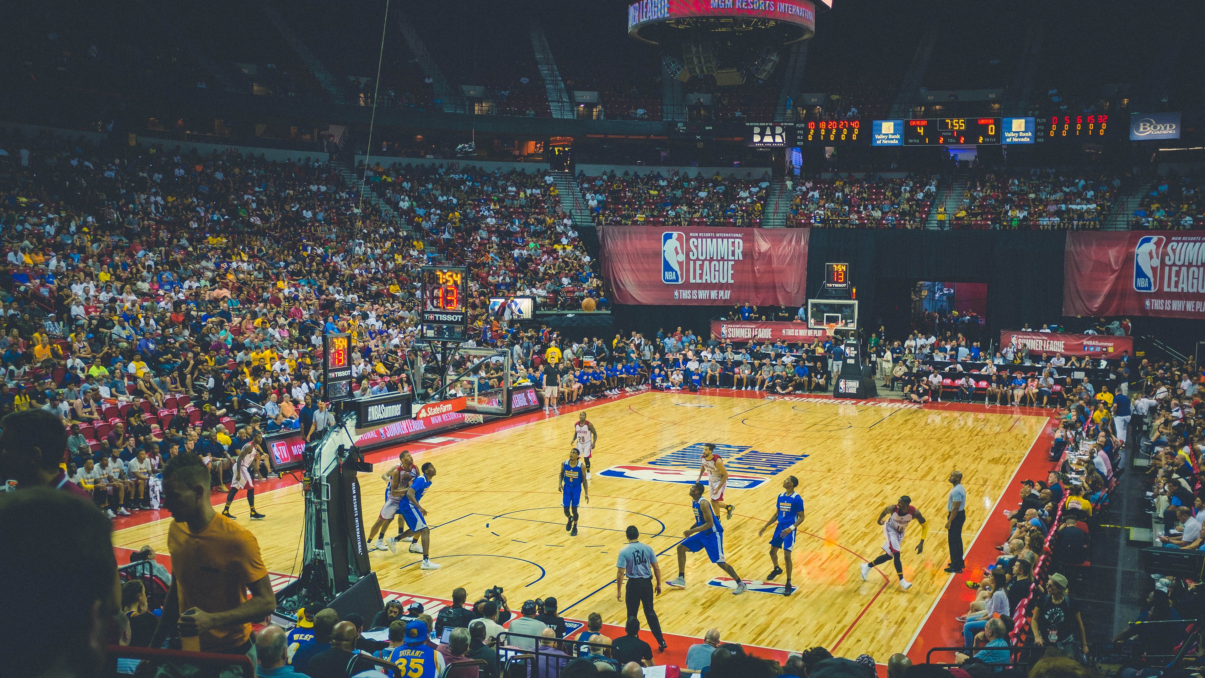 开云APP-奥运前哨战！勇士三分暴雨浇灭黄蜂，库里保罗联袂导演关键胜利